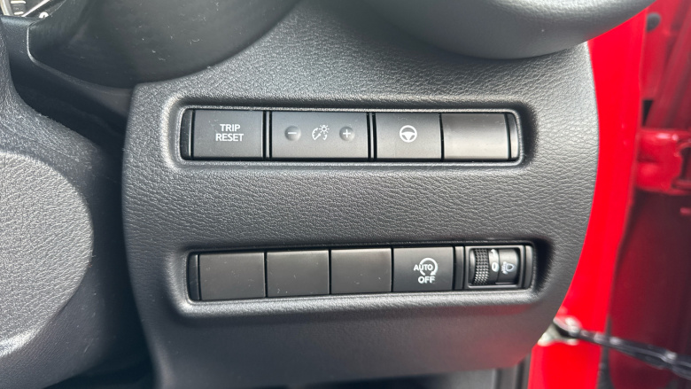 Nissan Juke 1.0 DiG-T Tekna 5dr DCT Petrol Hatchback